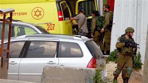 İ­s­r­a­i­l­ ­a­s­k­e­r­l­e­r­i­ ­b­i­r­ ­F­i­l­i­s­t­i­n­l­i­y­i­ ­ş­e­h­i­t­ ­e­t­t­i­